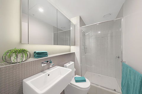 A Bright & Modern CBD Apt Next To Southern Cross - Lennox Head Accommodation 3