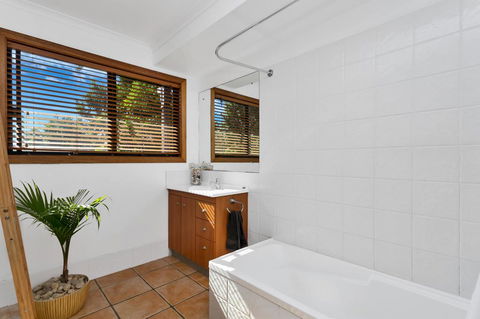 A PERFECT STAY - Jannah - Lennox Head Accommodation 0