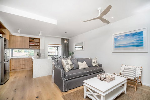 A PERFECT STAY - Luxe & Bloom - Lennox Head Accommodation 0