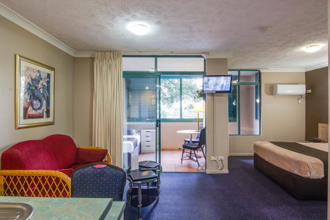 AAA Airport Albion Manor Apartments And Motel - Lennox Head Accommodation 3