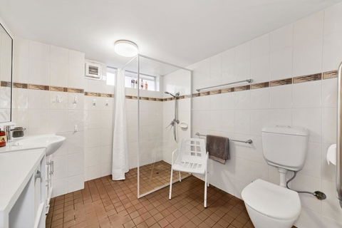 Abby's Poolside Retreat 1 - Lennox Head Accommodation 2