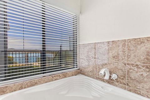 Above And Beyond - Beautiful Home With Pool - Lennox Head Accommodation 2