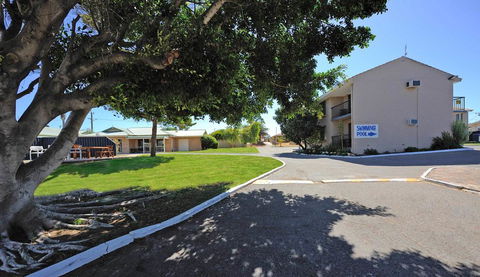 Abrolhos Reef Lodge - Lennox Head Accommodation 2