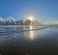 ABSOLUTE BEACH FRONT MACKAY - Comfort Resort Blue Pacific - Lennox Head Accommodation