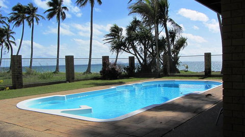 ABSOLUTE BEACH FRONT MACKAY - Comfort Resort Blue Pacific - Lennox Head Accommodation 1