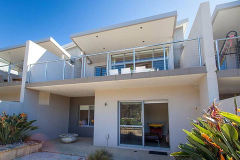 Eagle Escape I Private Properties - Lennox Head Accommodation 1