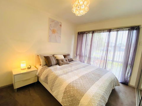 ENTIRE HOME IN WERRIBEE,BEST POSSIBLE LOCATION YOU CAN FIND - Lennox Head Accommodation 3