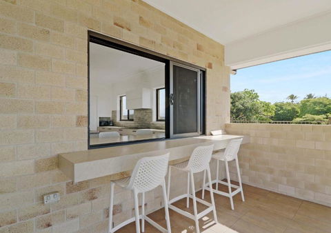 ESCAPE WITH A VIEW - Lennox Head Accommodation 4