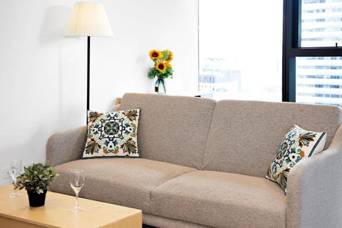 EPORO Tower Modern Apartments Melbourne Central CBD - Lennox Head Accommodation 2