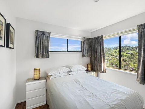 Fab 3-Bed Stay With Great Outdoors & Water Views - Lennox Head Accommodation 3