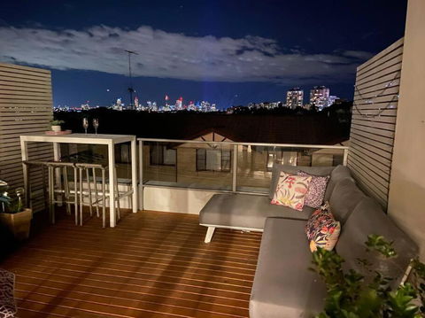 Fab Penthouse Near Bondi / Bronte, Shops & Bars - Lennox Head Accommodation 4
