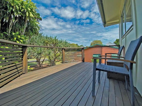 FLINDERS BEACHHOUSE - Lennox Head Accommodation 1