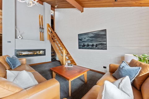 Ibis On Lake Jindabyne - Lennox Head Accommodation 3