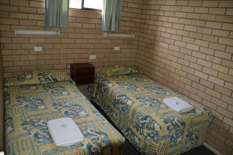Adrian Motel - Lennox Head Accommodation 1