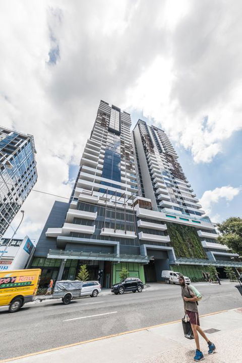AirTrip Apartments On Merivale Street - Lennox Head Accommodation 3