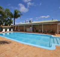 Albion Hotel - Lennox Head Accommodation