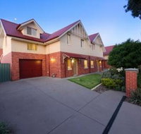 Albury Suites - Schubach Street - Lennox Head Accommodation
