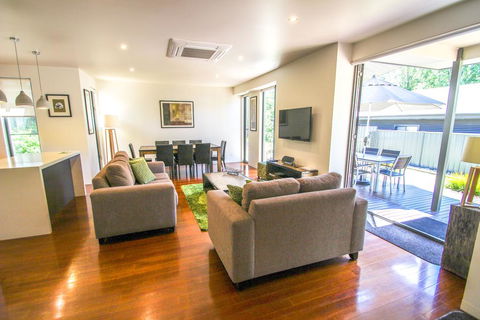 Alegria - Lennox Head Accommodation 1