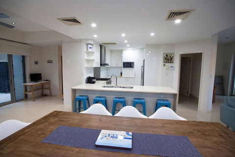 Alexandra Headland Luxury Townhouse - Lennox Head Accommodation 3