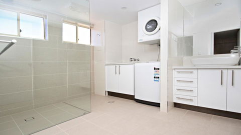 Alinga Unit 4, Amazing Ocean Views - Lennox Head Accommodation 3