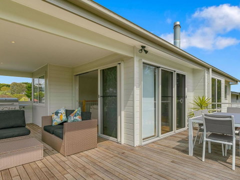 All Decked Out - Lennox Head Accommodation 3