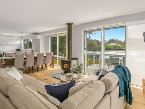 All Decked Out - Lennox Head Accommodation 2