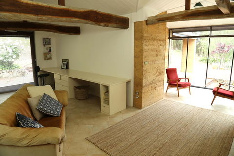 Anagama House & Studio - Lennox Head Accommodation 1