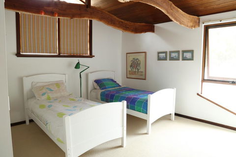 Anagama House & Studio - Lennox Head Accommodation 2