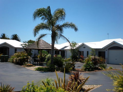 Annand Mews Apartments - Lennox Head Accommodation 3