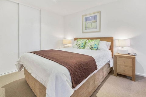 APOLLO BLUE 6 - Modern Waterfront Apartment - Lennox Head Accommodation 2
