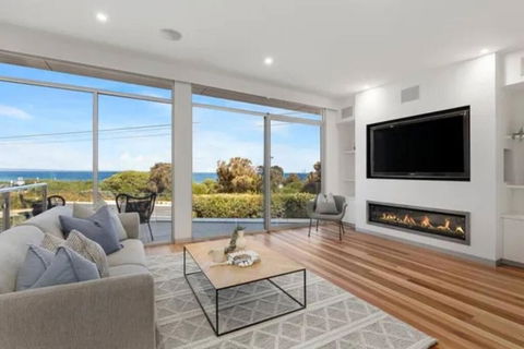 Luxury Beach House With Bay Views, Rooftop & Lift - Lennox Head Accommodation 0