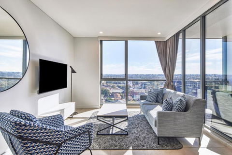 Meriton Suites Liverpool - Lennox Head Accommodation 0