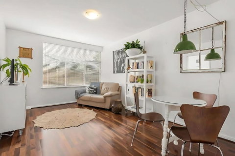 Modern City-Fringe Apartment In New Town - Lennox Head Accommodation 2