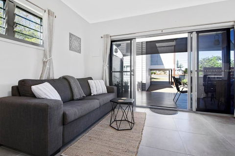 Modern Luxury Studio Apartment - Lennox Head Accommodation 2