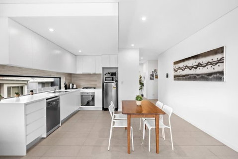 New Modern 2BR 2baths Apt In Homebush Sleeps 6 - Lennox Head Accommodation 3