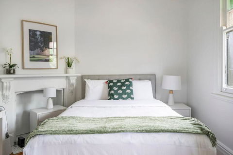 Newtown Nest - Chic Terrace Living Off King Street - Lennox Head Accommodation 1