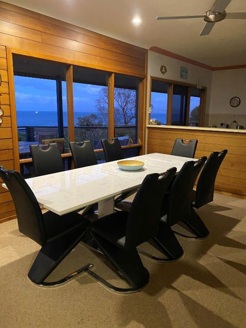 Ocean Blue KI. Absolute Ocean Front, Free WiFi - Lennox Head Accommodation 2