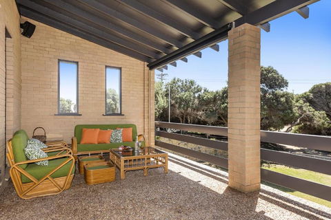 Ocean Close - Spacious Beach House - Lennox Head Accommodation 2
