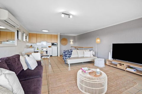 Ocean Views - Apartment 1 - Lennox Head Accommodation 3