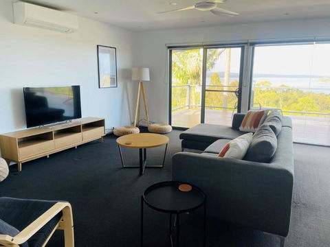 Ocean View Retreat Calga - Lennox Head Accommodation 3