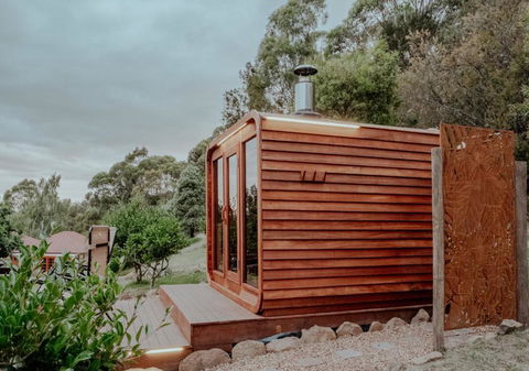 Outdoor Spa & Sauna With Amazing Views At Jaclyn Studio - Lennox Head Accommodation 1