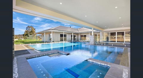 ON Keppies - BnB - Family Farm & Wedding Guest Accommodation Paterson NSW - Lennox Head Accommodation 2
