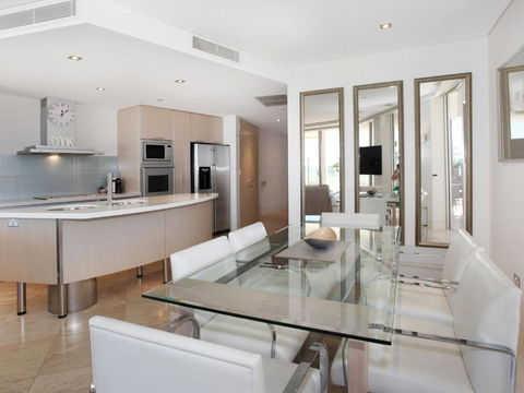 Oceans 201 Luxurious Beachfront Apartment - Lennox Head Accommodation 3