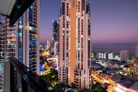 OCEAN VIEW APARTMENTS - Circle On Cavill - Self Contained & Privately Managed - Lennox Head Accommodation 1
