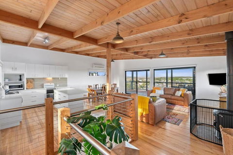 Ocean Views On Aldebaran - Sleeps 11 - Lennox Head Accommodation 0