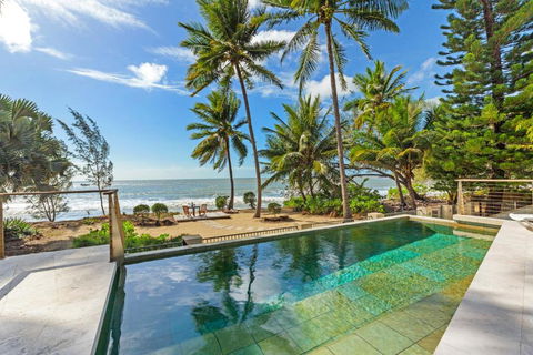 Oceans Edge Beach House At Oak Beach - Lennox Head Accommodation 1