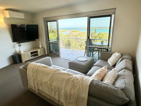 Oceanview Apartment - Lennox Head Accommodation 2