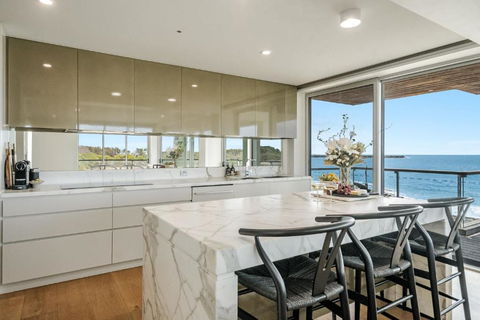 On The Rocks - Beachfront To Convent Beach - Lennox Head Accommodation 1