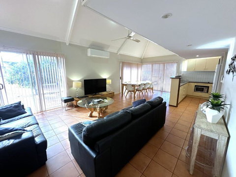 Osprey Holiday Village Unit 117 - Lennox Head Accommodation 3