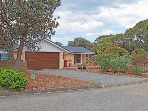 Oystercatcher - Lennox Head Accommodation 1